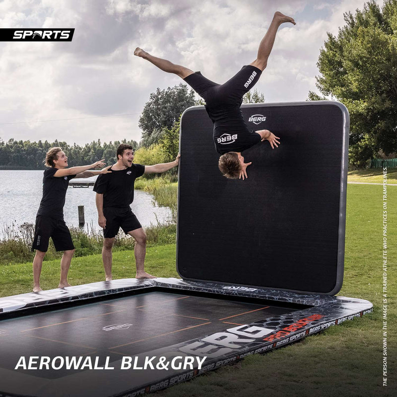 BERG SPORTS Ultim Pro Bouncer FlatGround 500 x 500 Grey + AeroWall